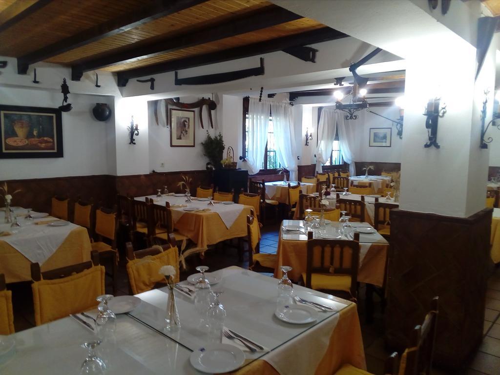 Hotel Restaurante Calderon Arcos de la Frontera Bagian luar foto