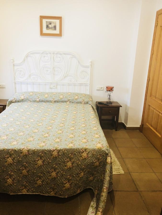 Hotel Restaurante Calderon Arcos de la Frontera Bagian luar foto