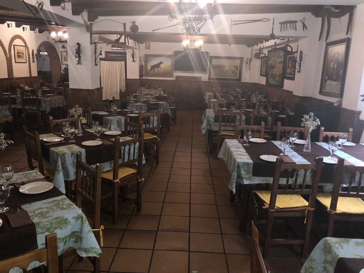 Hotel Restaurante Calderon Arcos de la Frontera Bagian luar foto