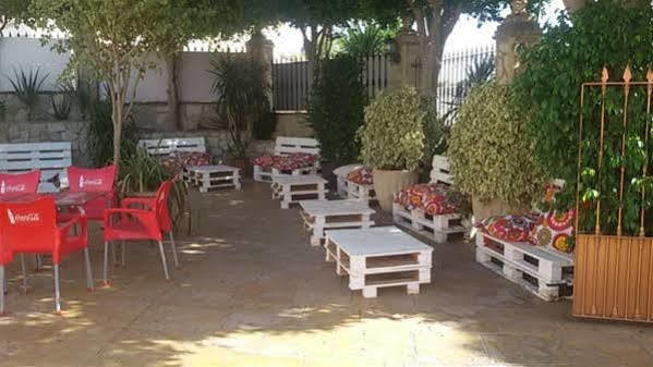 Hotel Restaurante Calderon Arcos de la Frontera Bagian luar foto