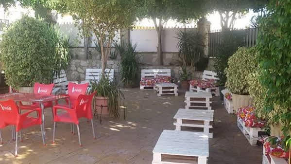 Hotel Restaurante Calderon Arcos de la Frontera Bagian luar foto