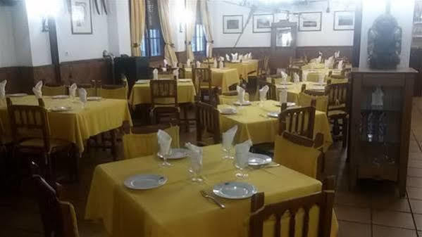 Hotel Restaurante Calderon Arcos de la Frontera Bagian luar foto